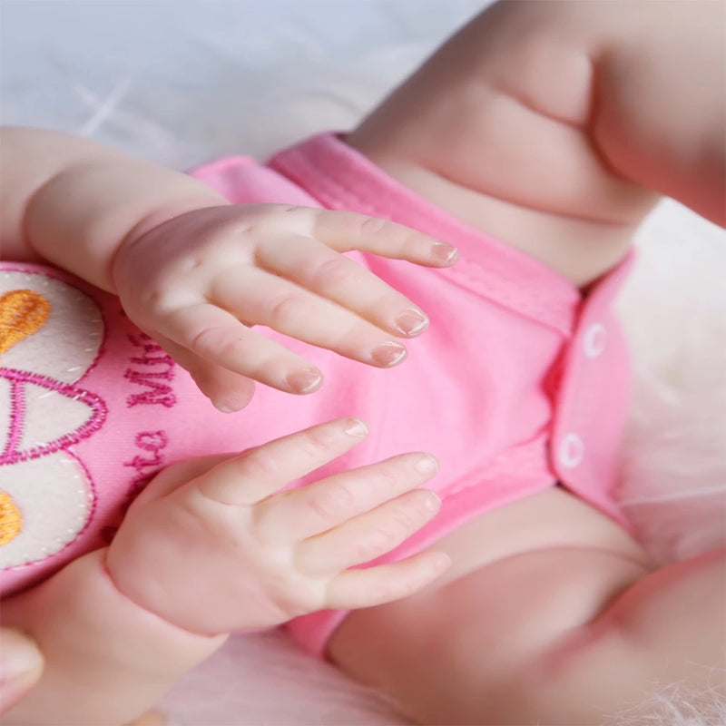 Boneca Bebê Reborn Abigail 48cm Corpo de Silicone